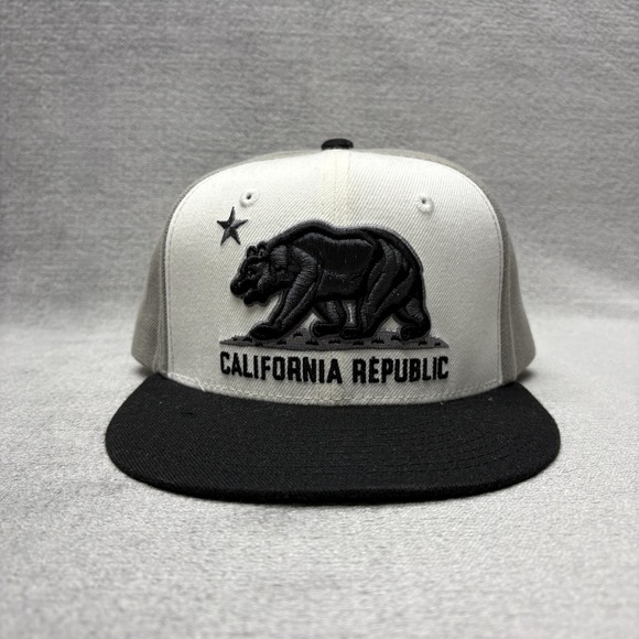 Other - California Republic Hat Cap Snap Back Black White Gray Embroidered Bear Mens
